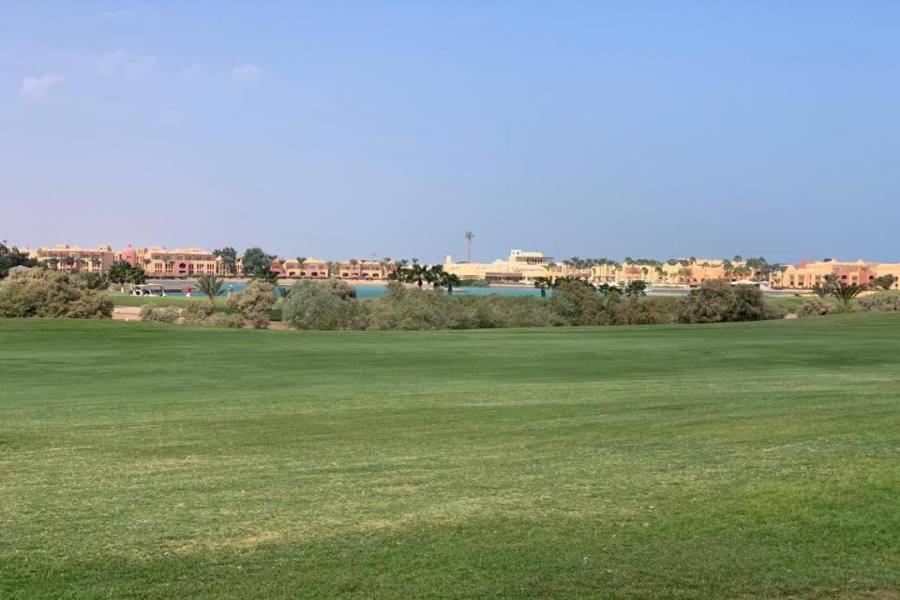 El Gouna Spacious Flat In Steigenberger Golf Apartman *